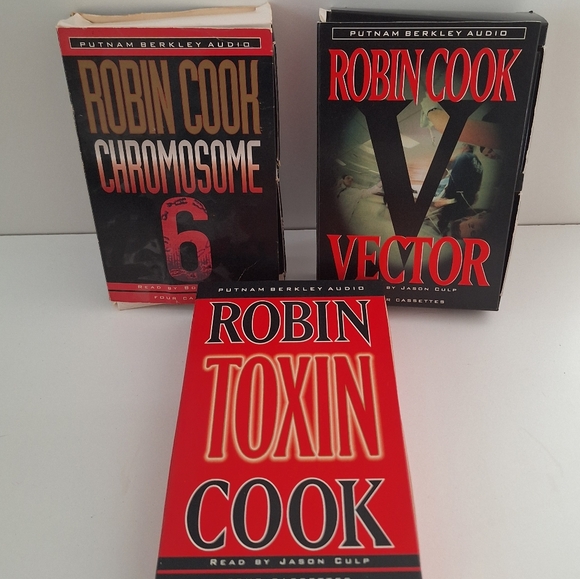 Robin Cook books on tape - Bundle of 3 books on tape - Picture 1 of 7